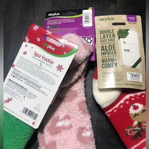 Cabin Socks Aloe Infused Set of 3 - Picture 2 of 2